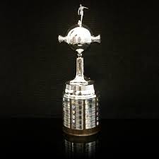 It is the highest level of competition in south american club football. Miniatura Taca Trofeu Copa Libertadores Da America Miniaturas De Trofeus