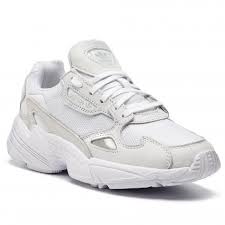 Mit einem auffälligen und bunten turnschuh setzen sie gewollt ein statement und werten deinen eigenen kleidungsstil individuell auf. Sportschuhe Weiss Damen 1a36aa