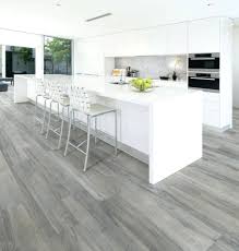 Vous trouverez chez leroy merlin toutes les idées, les conseils et les. Parquet Stratifie Cuisine Parquet Stratifie Salle De Bain Leroy Merlin Idees Conception Jardin Idees Conception Jardin