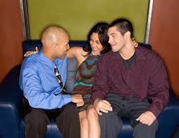Don't be a bot or a karma farmer. The Dos And Don Ts Of Dating More Than One Guy At A Time Glamour