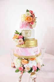 Limited time sale easy return. 20 Ways To Decorate Your Wedding Cake With Fresh Flowers