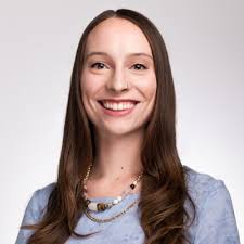 Holly Tessmer's Instagram, Twitter & Facebook