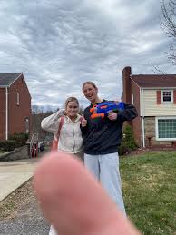 jess (@Jesslinden13)