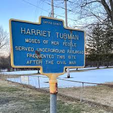 Why was harriet tubman successful in helping slaves escape to the north? Harriet Tubman The Sewards And The Underground Railroad In Auburn
