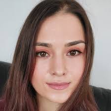 Elvira Norton's Instagram, Twitter & Facebook