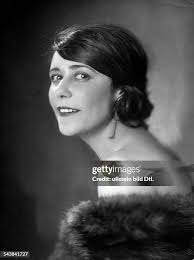 385 Rachel Becker Stock Photos, High-Res Pictures, and Images