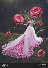 Since 2014 skyspecs has earned a leading position in the north american and. Beautiful Sensual Girl Image Photo Free Trial Bigstock