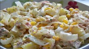 Succulente Salade Endives Pommes De Terre Et Thon Tonmag Recette Salade Endive Pomme Salade Endive Endives