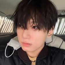 April Lia (liaapril16)