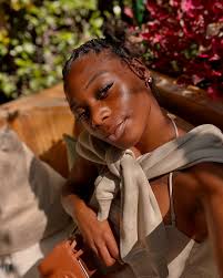 Evie Lambert (@theonlyevie) • Instagram photos and videos