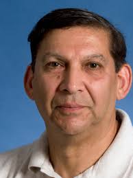 Tommy Hilfiger, Guy Vickers to get awards