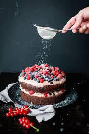 Brownie Torten Rezept Mit Kakaocreme Und Frischen Beeren Kuchen Und Torten Kuchen Und Torten Rezepte Torten Rezepte
