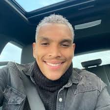 Jun 06, 2021 · stars & their cars show me the money. Siyabonga Nomvethe Height How Tall Is Siyabonga Nomvethe