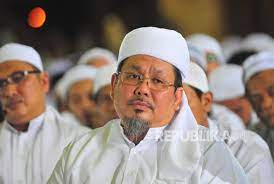 Riski juga turut mendoakan semoga amal ibadah almarhum ustaz tengku zulkarnain diterima oleh allah swt, dan keluarga. Evodfdgwntj8sm
