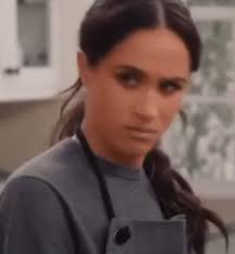 No rose post before a new rose was named after The Princess last week. Very  coincidence that there's also a white rose named after The Princess years  ago. And Meg is so