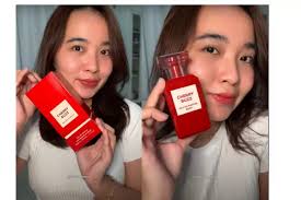 Wangi chery gak kayak sirup, review parfum Cherry Buzz dari Fragrance World  yang tahan 4 jam dan berikan kesan elegan