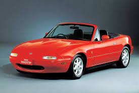 紀念初代 eunos roadster 風采 mazda 為日規 mx 5 限量推出 經典紅 車色 國王車訊kingautos mazda mx5 mazda miata miata