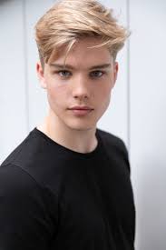 Cameron Harrington (cameron_kyle15)