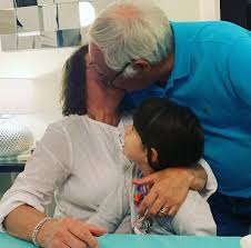 Laura e santiago, os mais velhos, e também de maria luísa a e caetana, as mais novas, que. Fernanda Serrano Emocionada Com Amor Duradouro Dos Pais Eu Nao Consegui Mas Nao Desisto