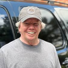 Here's a story for ya. The gRaceland Shootout Series was created by Billy  Stanley, Elvis' stepbrother in 2021. Many people didn't know Elvis had a  passion for fast cars and racing. It