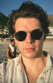 I'll be recreating my experience in Hawaii very soon. I could use some sand  and sunshine.