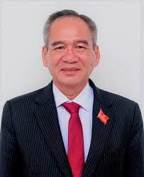 Duy Pho's Instagram, Twitter & Facebook