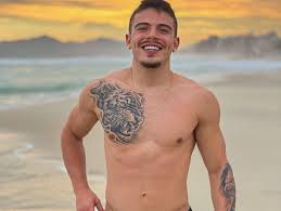 Observatório dos Famosos على X: Thomaz Costa é flagrado por policiais  fazendo sexo no carro e posta vídeo no OnlyFans | Observatório dos Famosos  t.cohQUngYbWzu t.cosafr4UH4Ta  X