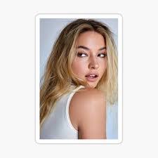 Madelyn Klein's Instagram, Twitter & Facebook