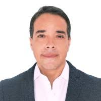 300+ perfiles de «Marty Vargas»