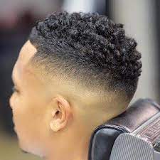 1001 Coiffures Avec Frange Asymetrique Coiffure Homme Dessin Coiffures Masculines Coiffures Degradees