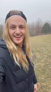 “Back at it this week! 🎶 Catch me live at:, 📍 @garagesale__vintage  (Nashville, TN