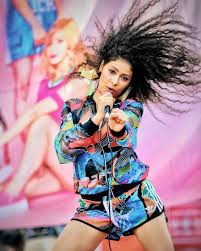Meet Alex Reid The First Black K Pop Idol Pop Idol Kpop Idol Idol
