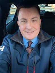 Hi all! I just wanted to introduce myself, looking for friendship and  possibly more, widowed last year and finally feeling ready for the world  again.west midlands uk.