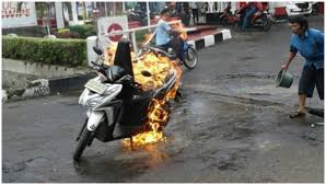 Check spelling or type a new query. 7 Arti Mimpi Motor Terbakar Kamu Wajib Tahu Moladin