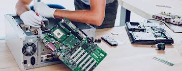 What Does A Computer Technician Do Job Description Salary 2022