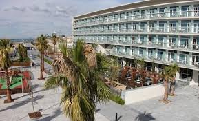 Each private bathroom also comes with a shower or bath. Hotel Atenea Port Barcelona Mataro Mataro Barcelona