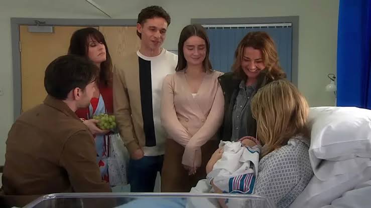 Emmerdale pays tribute to two characters with Jacob and Sarah's baby name -  Yahoo News UK