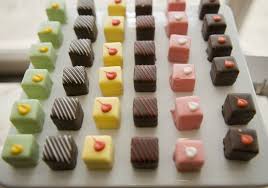 Pin By Andalouse Massi On Fashion Trends Daily Makeover Event At Blushington Fancy Desserts Desserts Tea Cakes