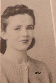 Ramona Smith's Instagram, Twitter & Facebook