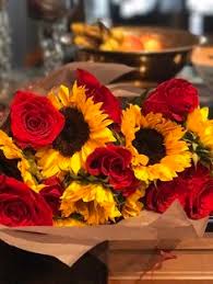Many people unfairly compare the beauty of a sunflower against that of a rose. 240 Flowers Ideas Flowers Beautiful Flowers Pretty Flowers