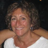 Claudia Goldberg's Instagram, Twitter & Facebook