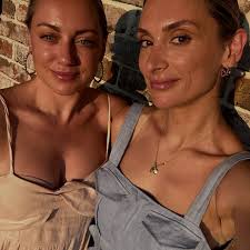 Merry Christmas from W.two 🎄 Slow mornings. Phones down. Long coffees.  Baby cuddles. Beach time. Walks with good chats. Moments to reflect and  recharge. Champagne cocktails, too 🥂 Some of the things