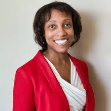 Hallie Harris's Instagram, Twitter & Facebook