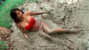 quicksand porn babe struggles in quicksand