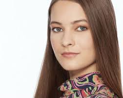 Roxanne Pearce's Instagram, Twitter & Facebook