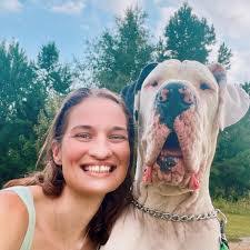 Linda Melius's Instagram, Twitter & Facebook