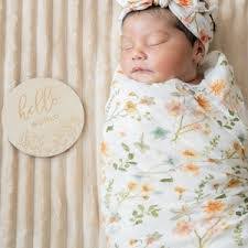 Carol Badillo's Instagram, Twitter & Facebook