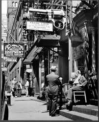 Black And White Picture Of New York City New York In Black And White Andreas Feininger 1940 Downtown Gunsmith New York Architecture Vintage New York New York City