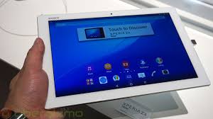 The sony xperia z4 tablet is a tablet and it has precisely those qualities: Sony Xperia Z4 Tablet Review Hands On Ubergizmo
