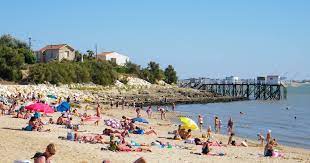 Arlogis rochefort votre agence immobilière sur rochefort sur mer charente maritime. Auf Zum Strand In Rochefort Ocean Office De Tourisme De Rochefort Ocean Vacances A Rochefort Fouras Ile D Aix
